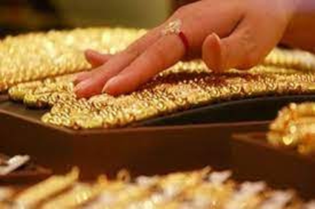 آیا طلای دست دوم مالیات دارد؟ راهنمای کامل، نکات خرید و قوانین فروش در ایران - عکس